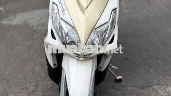 Yamaha Luvias FI Trắng Vàng đồng
