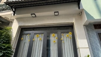 Hẻm 5m Lê Hồng Phong, Quận 10 