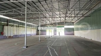 Kho xưởng 1.000 m² có PCCC và điện 3 pha, trục chính trong KDC 586