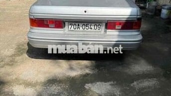 Nissan 1988 Xám 4 chỗ