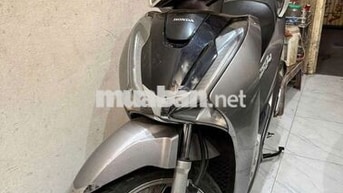 Honda SH Bạc