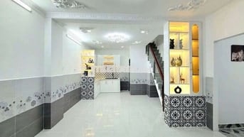 1,680 Tỷ nhà 1 lầu 2 PN sân thượng 4 x 7 hẻm 2056/Huỳnh Tấn phát