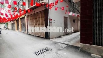 NHÀ HIẾM CỰ LỘC – BƯỚC CHÂN RA ROYAL CITY – NGÕ THÔNG, 1 NHÀ RA Ô TÔ