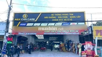 mặt bằng rộng rãi mặt tiền lớn đẹp 