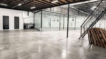 Kho đường Bùi Văn Ba cho thuê – 720m2 – sàn mới đẹp – container 24/7