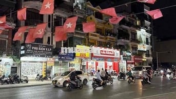 HỘ KHẨU NGỌC LÂM NHÀ MỚI Ở NGAY NHỈNH 5 TỶ
