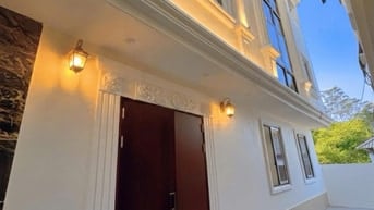Chính chủ bán nhà lô góc, nội thất đẹp gần Vinhome Tây Mỗ