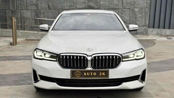 BMW 520i Luxury Line đk 2022 1 chủ mua mới zin 99%