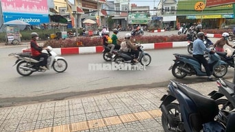 cần bán nhà mặt tiền định cư nơi khác lh ***