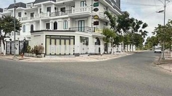 CẦN BÁN GẤP NHÀ PHỐ NGAY GÓC KHU HÀNH CHÍNH