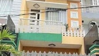 NHÀ NGUYÊN CĂN HẺM XE HƠI QUANG TRUNG (4x17M) - 4PN 5WC GIÁ CHỈ 14TR