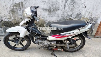 Yamaha Sirius màu Trắng