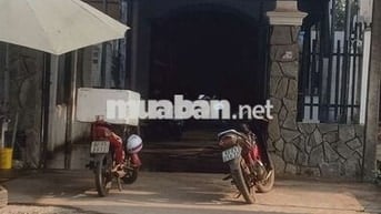 nhà mặt tiền  kinh doanh  sầm uất cho thuê