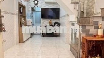 NHÀ ĐẸP TÔN ĐẢN Q4- 2 LẦU ĐÚC- 3x7m- KO QH CHỈ 2 TỶ NHỈNH 