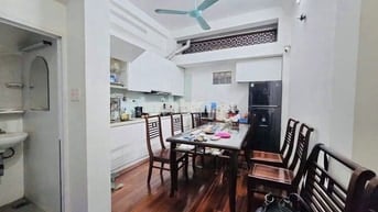 THUỴ KHUÊ XÁT HỒ TÂY GẦN PHỐ DT 38 M 6 Tầng 13,4 tỷ 
