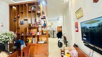 Bán nhà ngõ trung tâm Tây Hồ, mt hơn 4m diện tích 57m2 chỉ nhỉnh 14tỷ