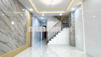 Nhà bán ngay Trung tâm Q8, shr , tiện ich xung quanh đầy đủ