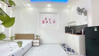CHÍNH CHỦ CHO THUÊ STUDIO BAN CÔNG SÁT BÊN Q1 - PN FULL NỘI THẤT