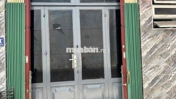 cần bán nhà chinh chủ gần chợ binh trieu,gần truong đai hoc luat