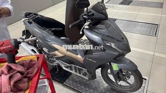 Honda Air Blade 2024 10.000 km Xám