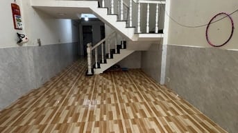 Bán nhà mặt tiền đường nội bộ Quận 12