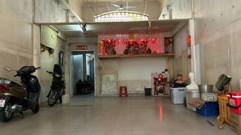 Cho Thuê Nhà Phó Cơ Điều P6 Q11 . DT : 5 x 23m ( NH5,2m ) . 38 triệu