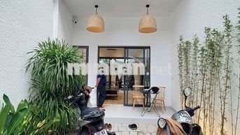 CHO THUÊ NHÀ SÂN VƯỜN MỚI XÂY 2 PHÒNG NGỦ FULL NỘI THẤT BẮC NHA TRANG