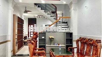 Cho Thuê Nhà Đẹp Hẻm TKTQ sẵn nội thất