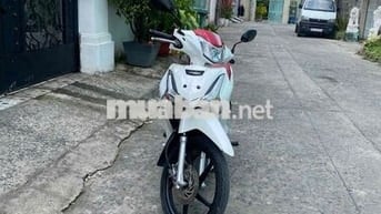 Honda Wave 125i Trắng Đỏ