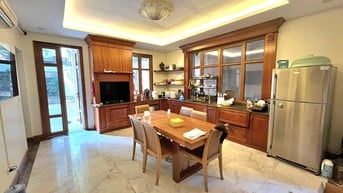 Biệt Thự Khu Biệt Lập Mạc Thái Tông 161m2 x View Công Viên: 55 Tỷ.