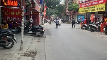 cần bán nhà KD mặt phố Tô Vĩnh Diện DTSĐ 52,6m,4,5T giá 21,5 tỷ