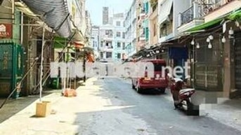 Gửi HH Dv dẫn nhà trong chợ Hạnh Thông Tây 4x15m 3 lầu 6pn