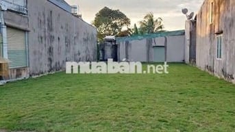Định cư nước ngoài chú 8 nhờ bán miếng đất 180m2 - sổ riêng - 840tr