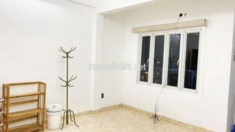 Bán căn hộ chung cư Lý Văn Phức, phường Tân Định, Quận 1. Giá rẻ