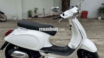 Vespa 2015 màu Trắng xe đẹp máy em rin êm