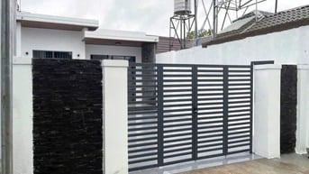Bán nhà mới được tân trang mới tinh