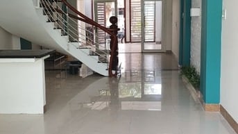 Nhà đất vị trí Trung tâm TP, 2 mặt đường Hàn Thuyên, giá đầu tư, để ở 