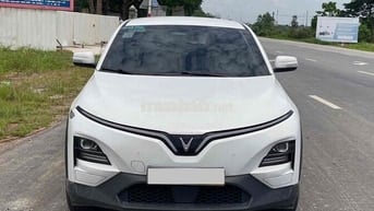 VinFast VF6 Eco 2025 Trắng