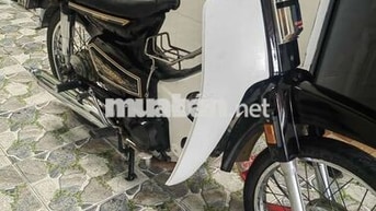 Honda Dream Đen trắng