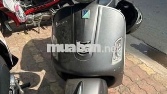 Piaggio Vespa GTS 125 2014