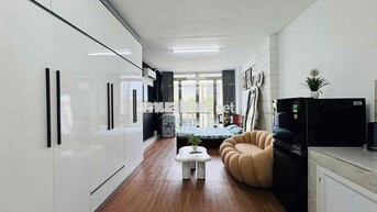 Căn Hộ Ban Công 35m2 Sang Xịn FullNT Cao Cấp Có Máy Giặt Riêng