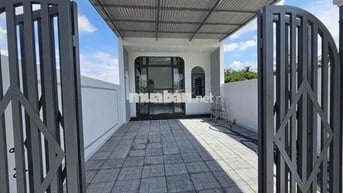 Nhà Mới Cách Cofmat Châu thành 2.5km