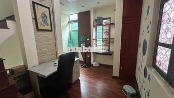 Chính chủ cho thuê nhà 3 tấng phố Kim Hoa, giá chỉ 4m5