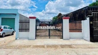 Vợ ck em chính chủ kẹt tiền bán lô đất ngay chợ 250m2 giá 330 TRIỆU