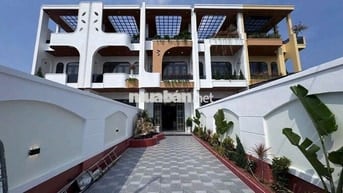 GIẢM 500 TRIỆU BÁN GẤP CĂN NHÀ 3 TẦNG SAU LƯNG CHỢ TRUNG THÀNH 