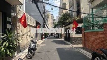 NHÀ HẺM XE HƠI, LÊ THỊ RIÊNG, Q1