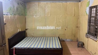 Cho thuê phòng trọ mặt đất ở hoặc làm kho phòng kép kín giá chỉ 2,5t