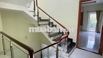 CHO THUÊ NHÀ MẶT TIỀN NGUYỄN THỊ THẬP,QUẬN 7