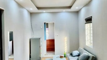 Bán CCMN ở Tây Sơn - Ô tô đỗ cửa