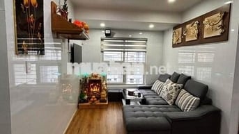 BÁN NHÀ TO 3PN 3WC SỔ HỒNG RỒI GIÁ 4 TỶ. TẶNG TOÀN BỘ NỘI THẤT